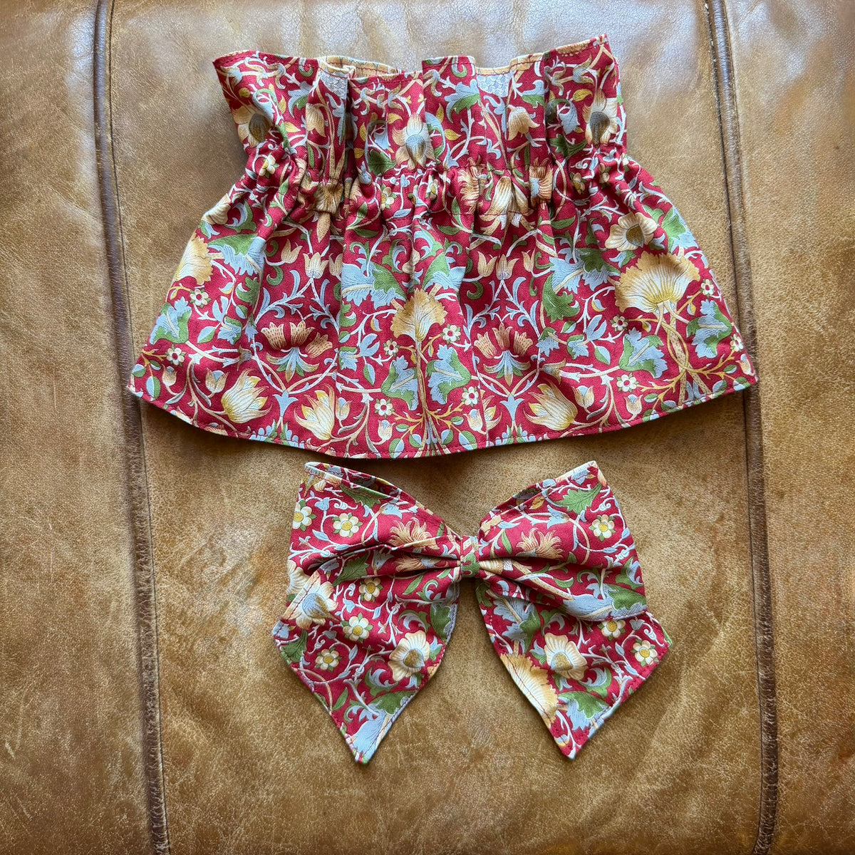 Limited Edition Christmas Tapestry Collar