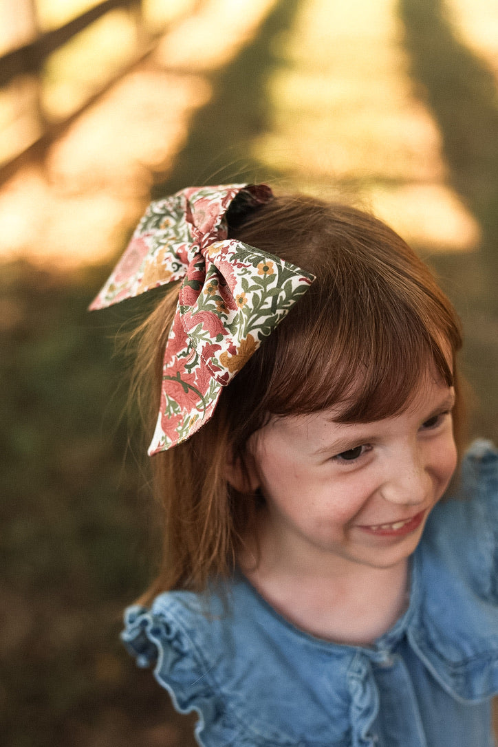 Rosewood Garden Small Bow