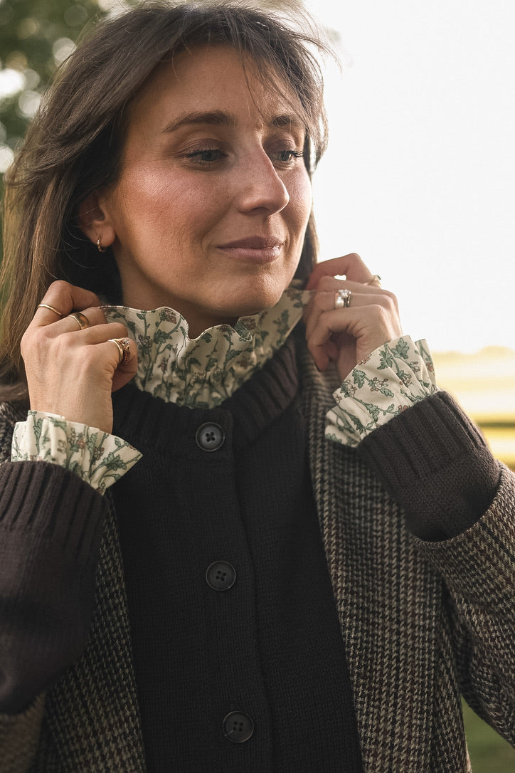 Primerose Filed Cuff & Collar Set