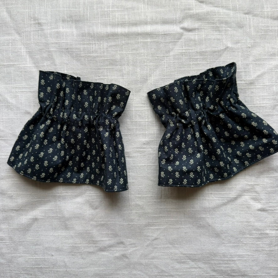Bluebell Sprig Cuff & Collar Set