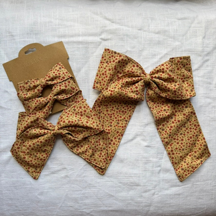 Cranberry Posy Large Bow