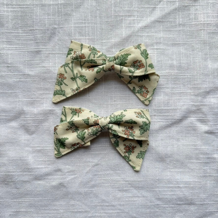 Primrose Field Mini Bow Set