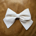 Cream linen small bow