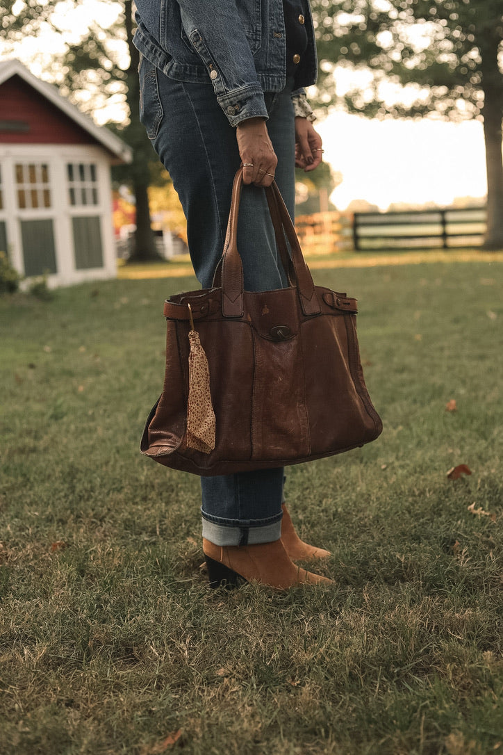Cranberry Posy Medium Bag Clip