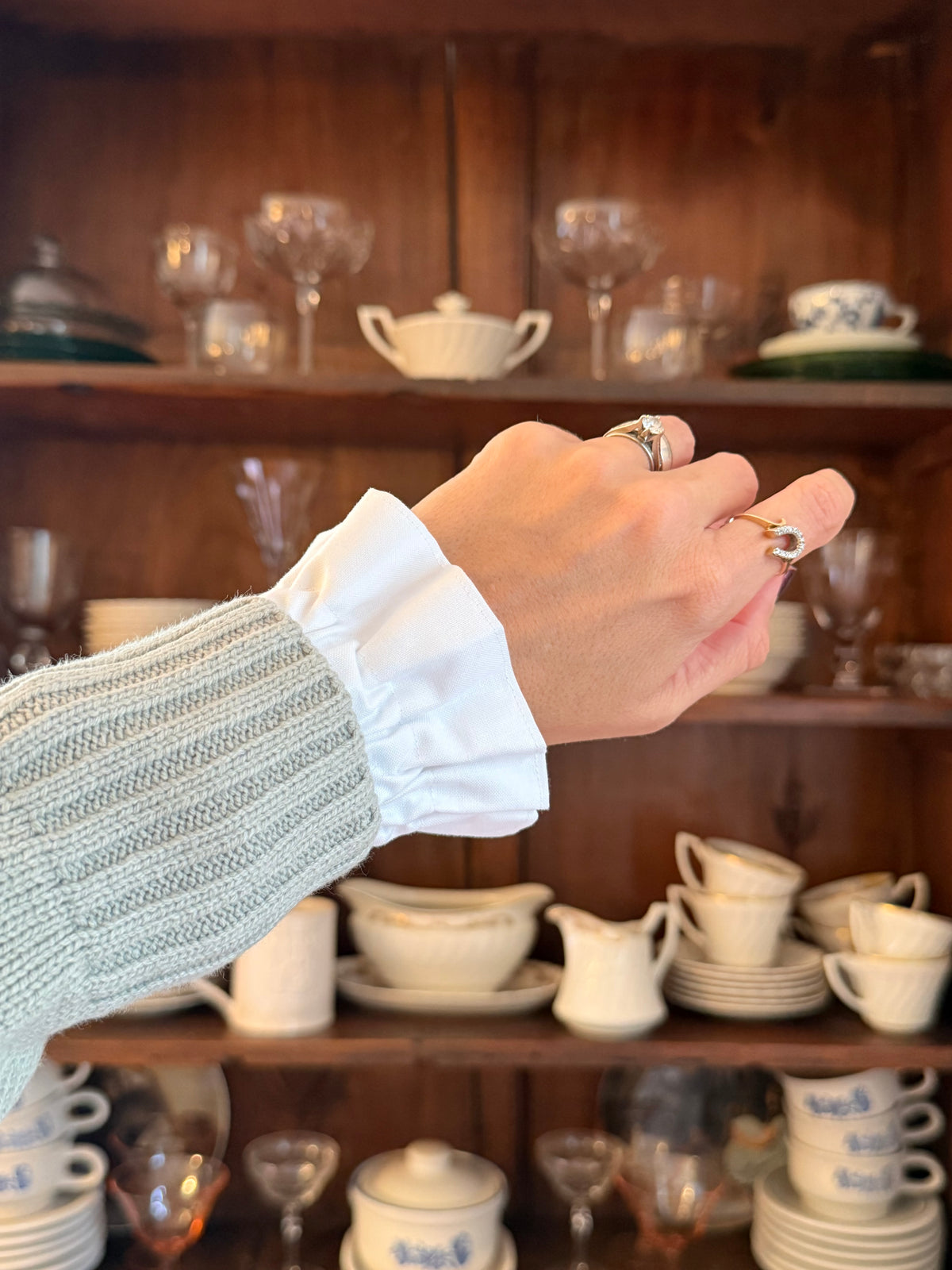 White Cuff & Collar Set