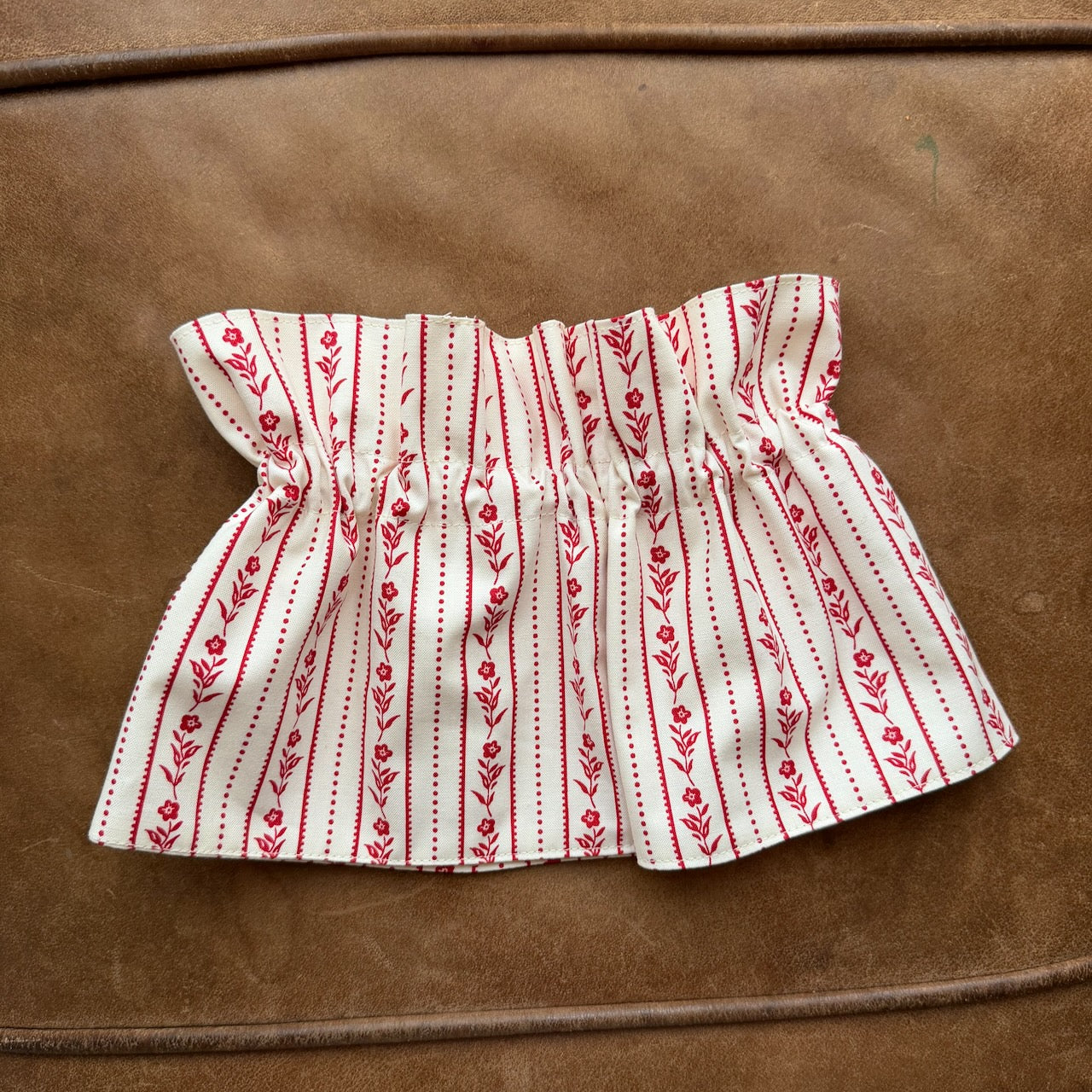 Heirloom Redwork - Ruffle Collar