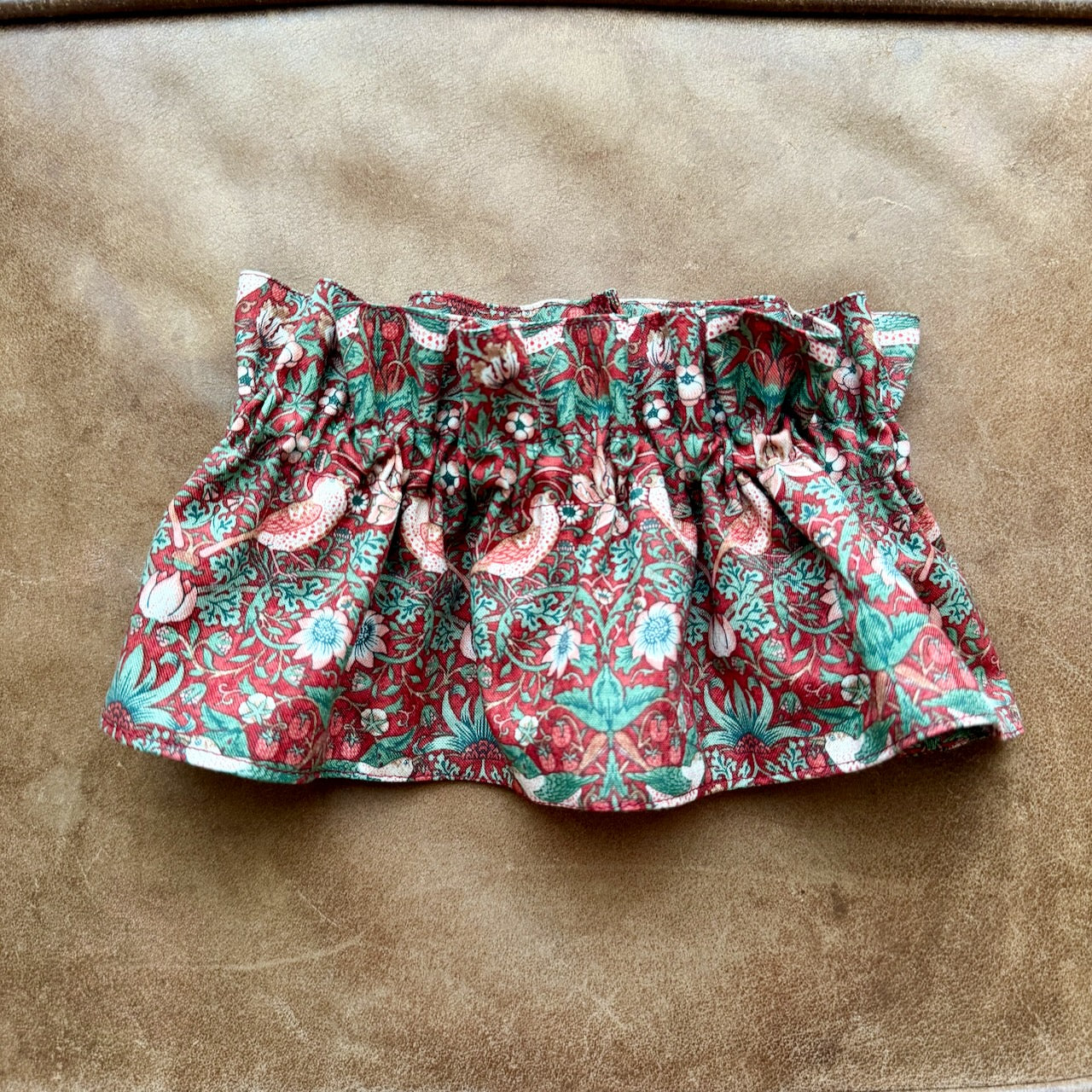 Woodland Tapestry Ruffle Cuff & Collar Set