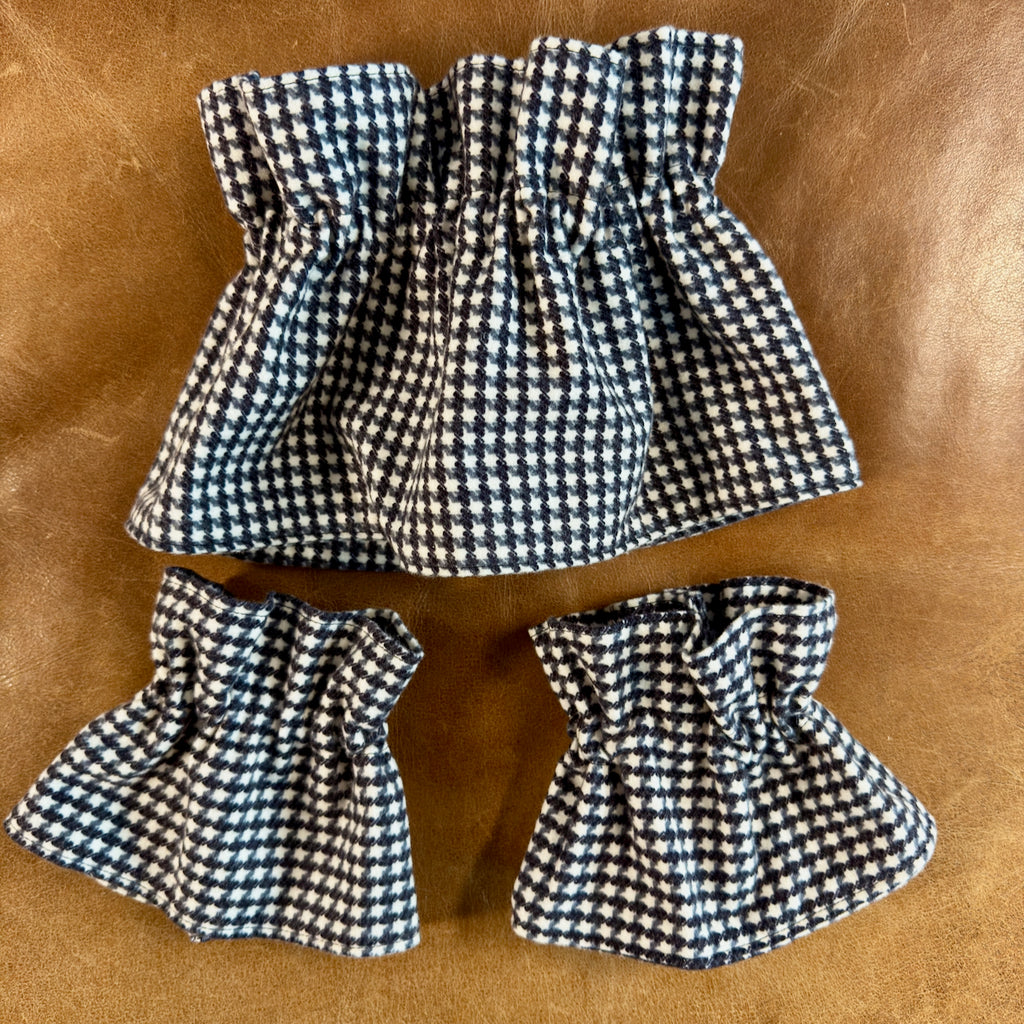 Houndstooth Flannel Ruffle Cuff & Collar Set