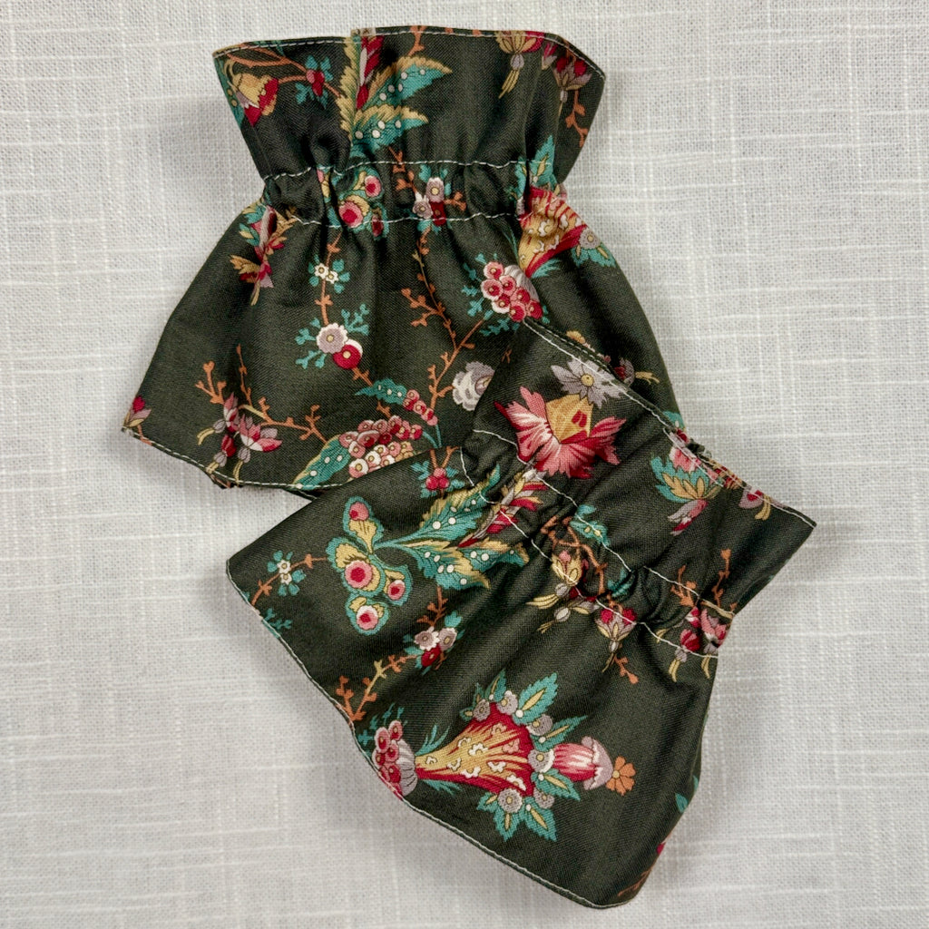 Sagewood Bloom Ruffle Cuff & Collar set
