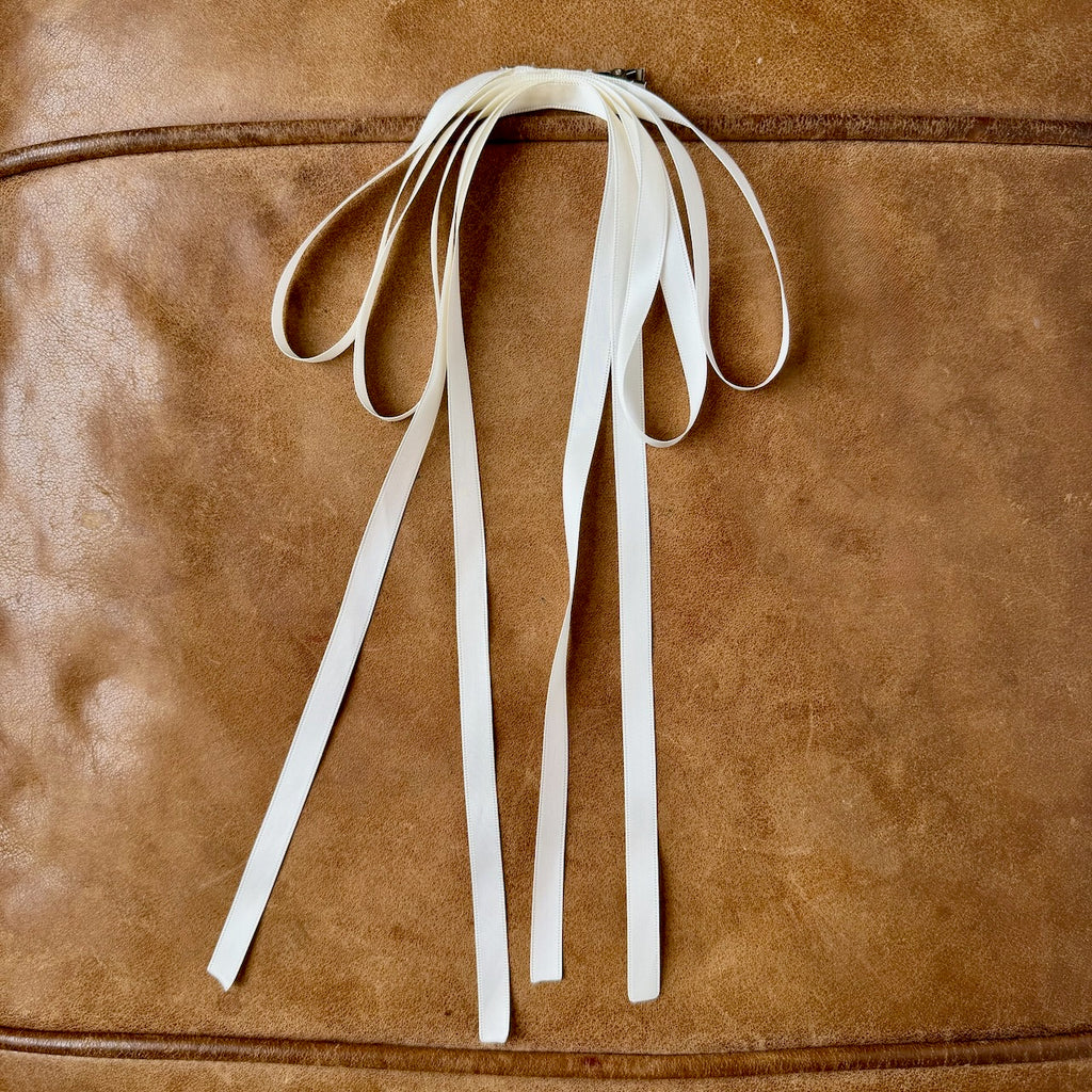 Emily Bow, 1/4 inch ivory
